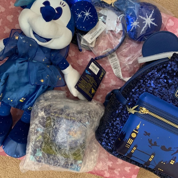 MMMA loungefly PeterPan bundle - Picture 2 of 13